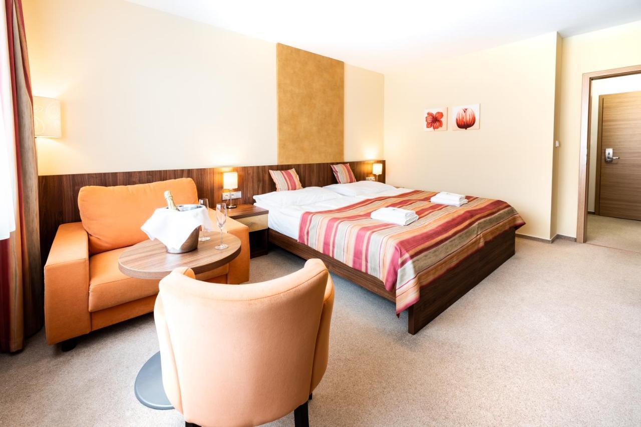 Hotel Artaban Žirovnice Εξωτερικό φωτογραφία