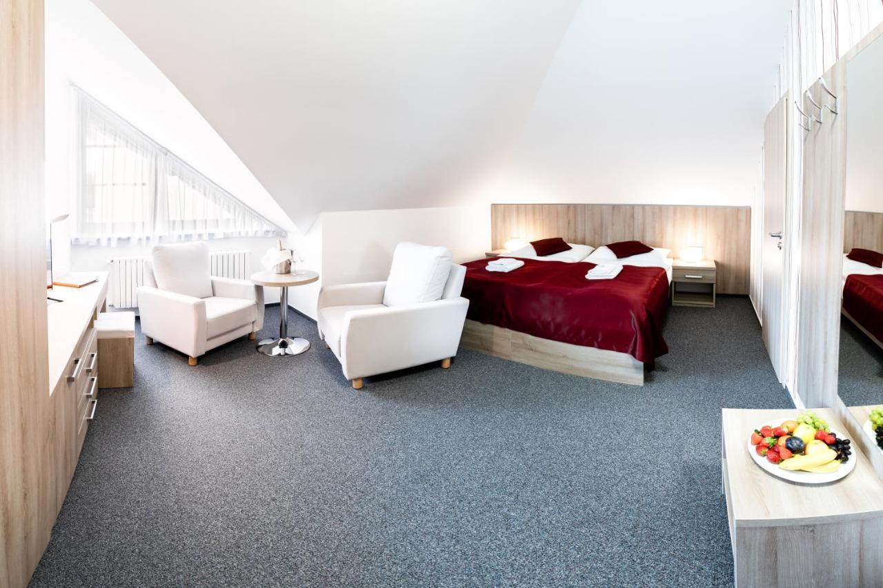 Hotel Artaban Žirovnice Εξωτερικό φωτογραφία